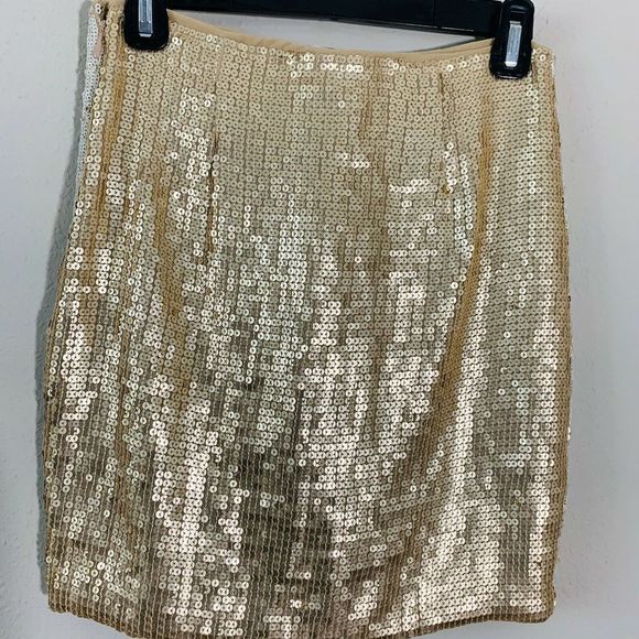 Chelsea & Violet Gold Full Sequin Mini Skirt - Picture 5 of 5